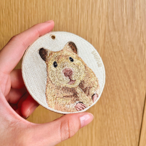雙面刺繡吊飾（黃金鼠）