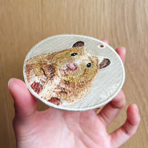 雙面刺繡吊飾（黃金鼠）