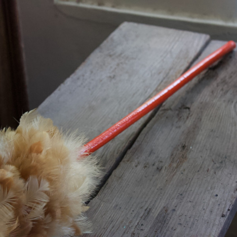 傳統雞毛撢子（母雞羽毛）