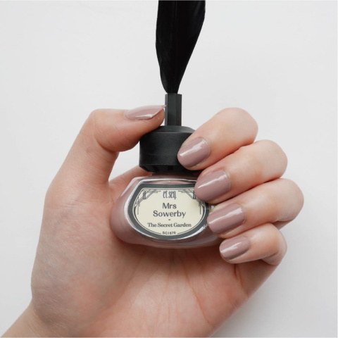 et. seq - 文學名著《祕密花園 蘇珊．索爾比》指彩油