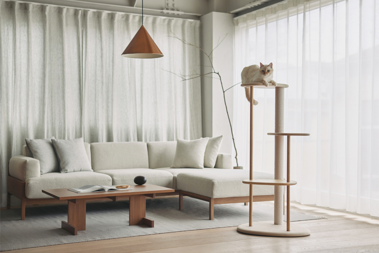 Karimoku CAT tree