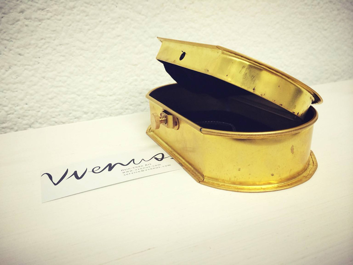 欣辰藝術黃銅收藏盒 闔蓋狀態